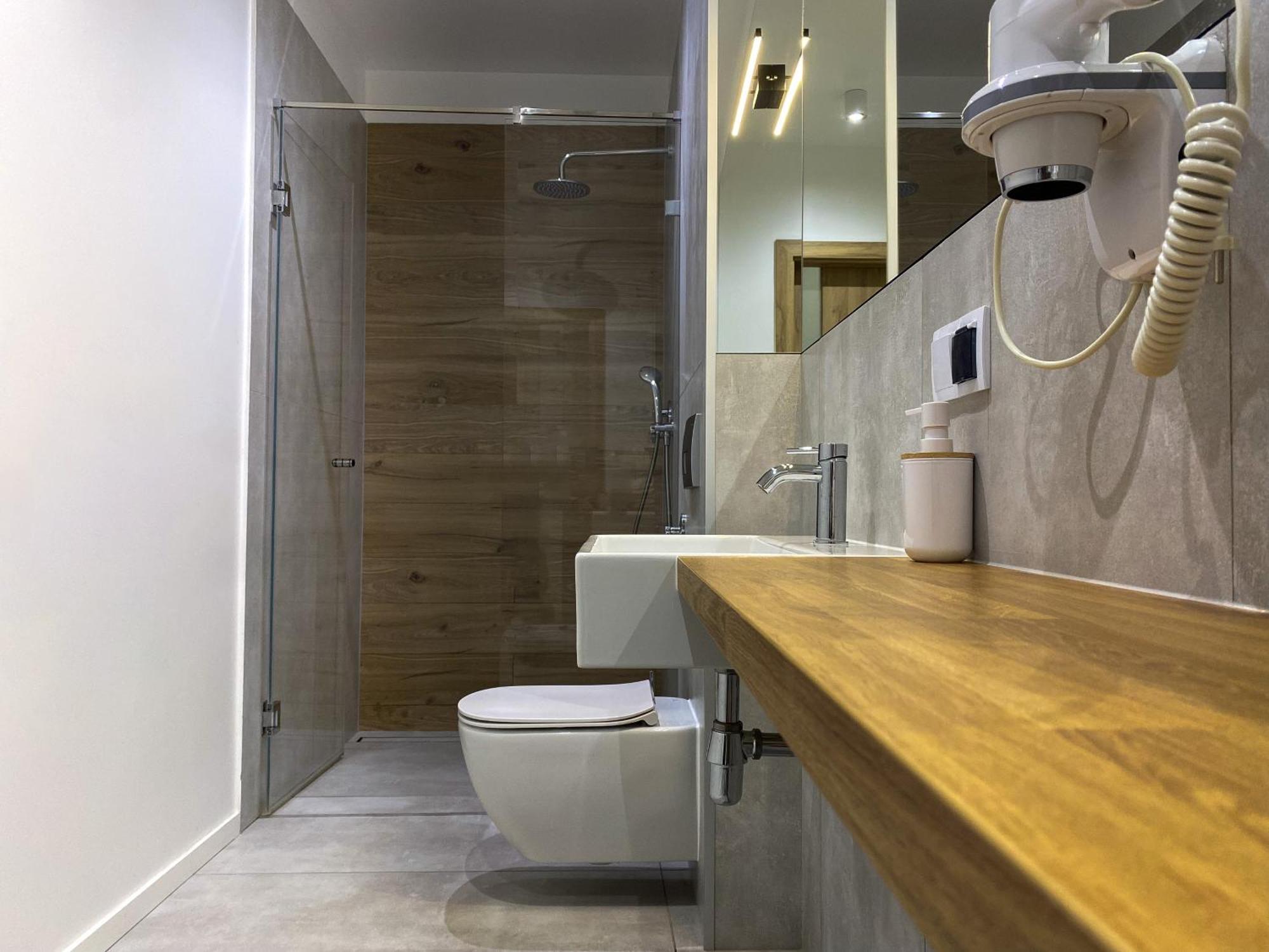 Tanie Noclegi Gliwice - Apartamenty Lowicka 28 Exterior foto